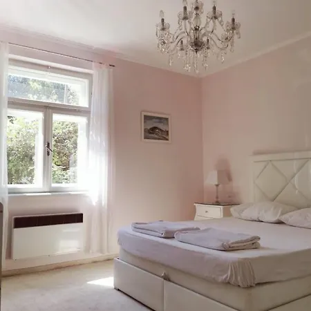 Db Interiors * Split