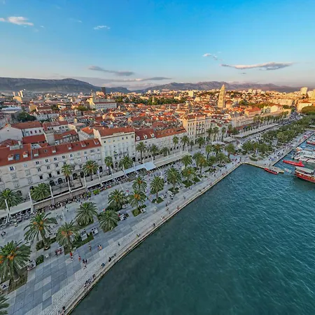 Db Interiors 公寓 *